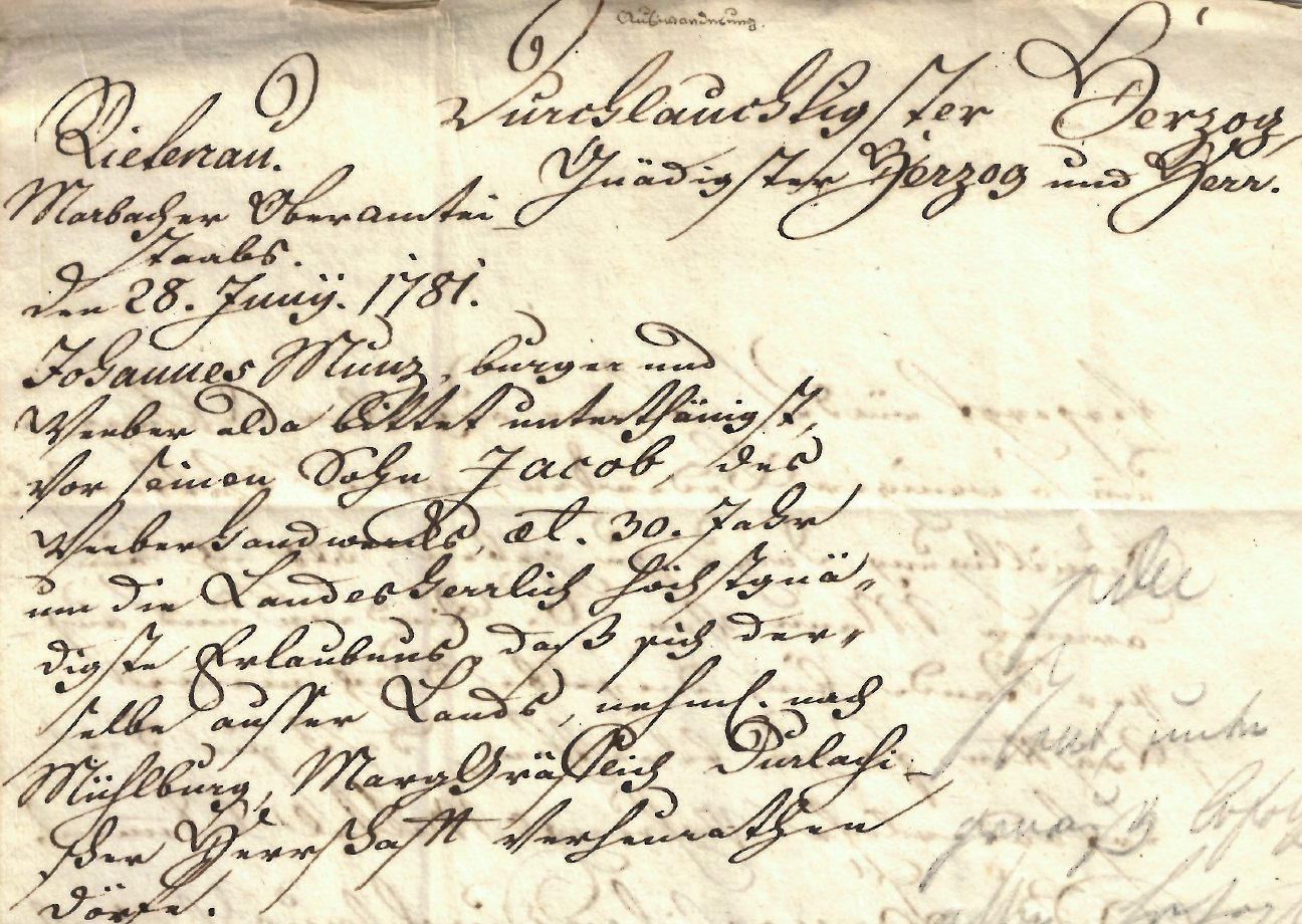 Ein altes Schriftdokument mit altdeutscher Schrift, vergilbt